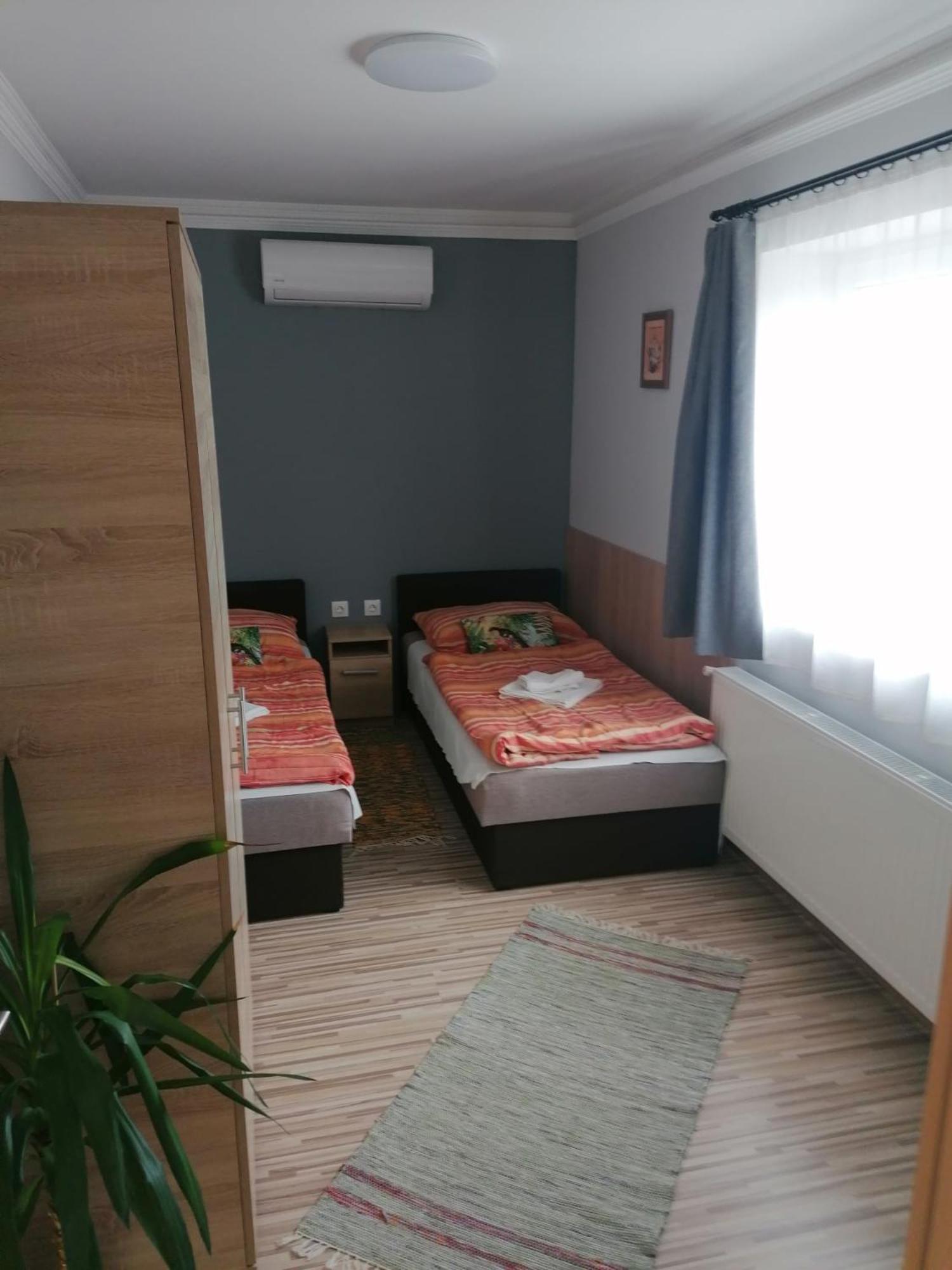 Aba-Boebe Vendeghaz Apartment Zalaszentivan Exterior photo